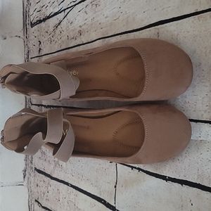 Bella Marie Taupe Suede Ballet Flats.